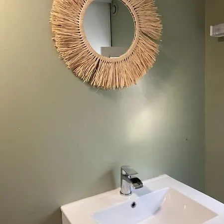 Au Bois D'epenin - Et *