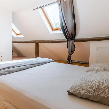 Au Bois D'epenin - Et *